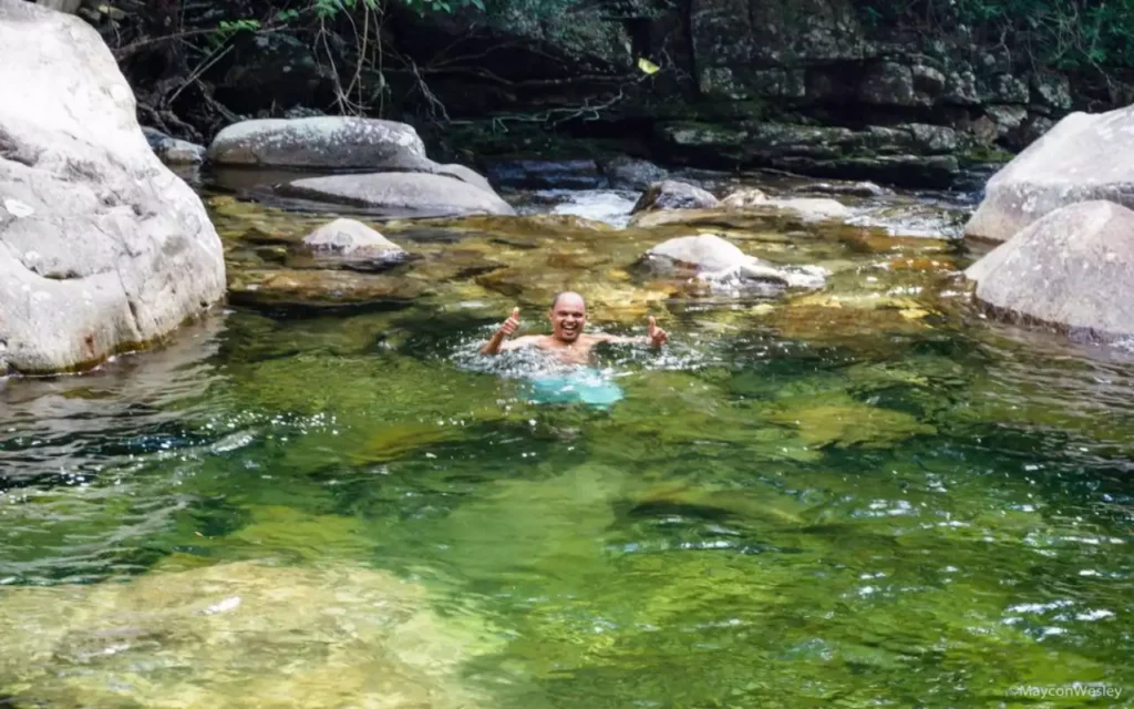 Cachoeira de Hidrolândia - A Natureza em toda a sua exuberância, Iúna 6 Poco de Hidrolandia 1