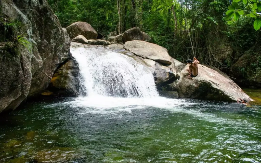 Cachoeira de Hidrolândia - A Natureza em toda a sua exuberância, Iúna 4 Poço de Hidrolândia