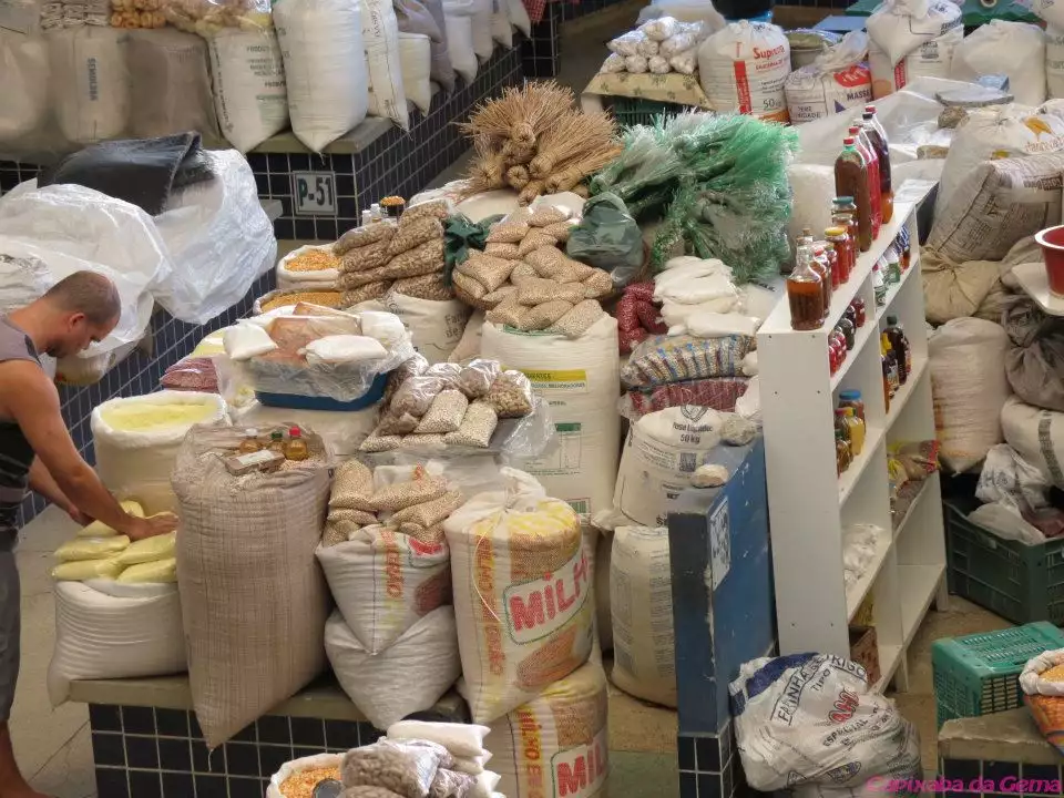 Mercado Municipal de São Mateus (ES): Tradição, Cultura e Sabores Locais 4 Mercado Municipal Centro, Sao Mateus - ES