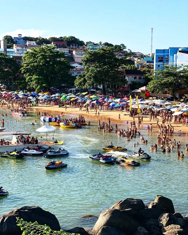 Praia da Areia Preta
praias em IRIRI