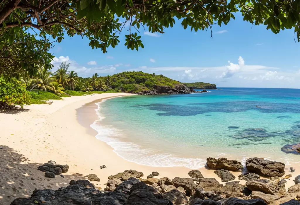 Praia do Sancho, em Fernando de Noronha