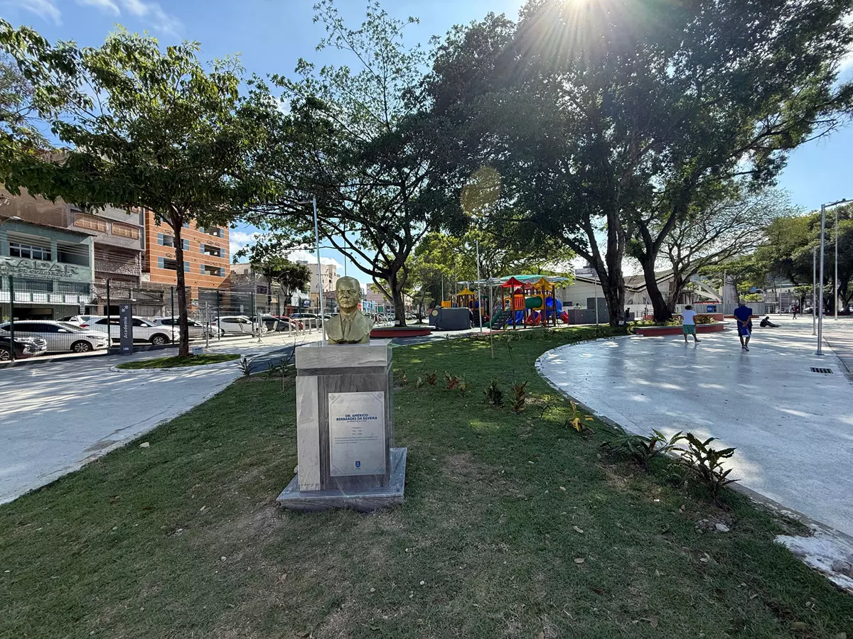 Praça Duque de Caxias, no Centro da cidade -Pracinha de Vila Velha