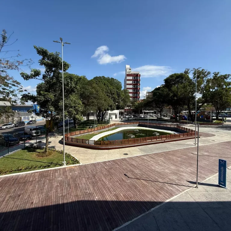 Praça Duque de Caxias, no Centro da cidade -Pracinha de Vila Velha