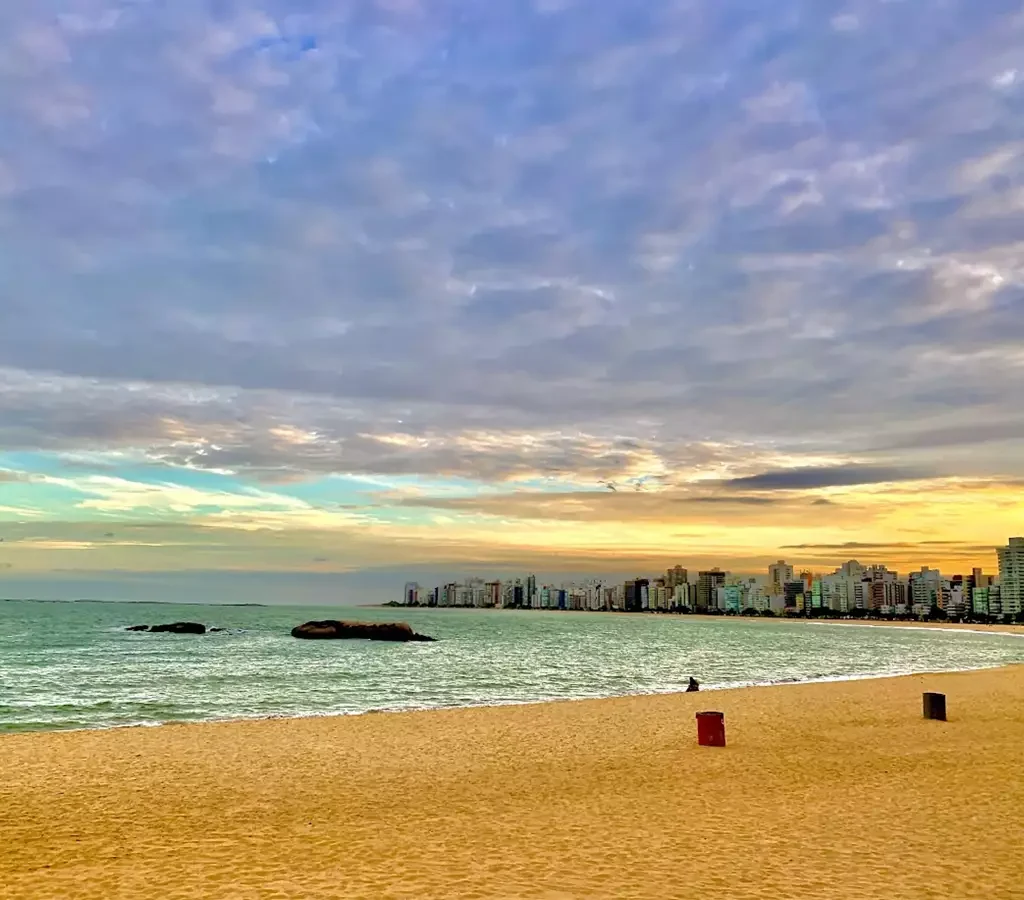 Você não vai acreditar qual é a melhor praia do Espírito Santo