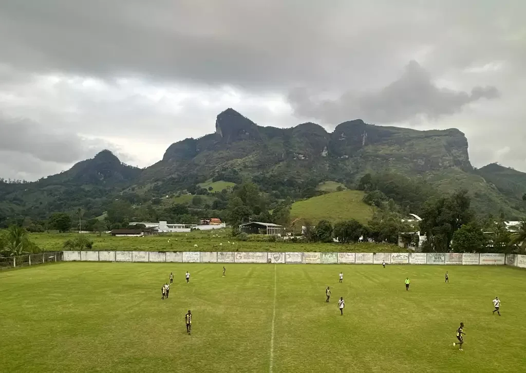 Montanha com Formato de Rosto Humano em Soturno – Cachoeiro de Itapemirim (ES)