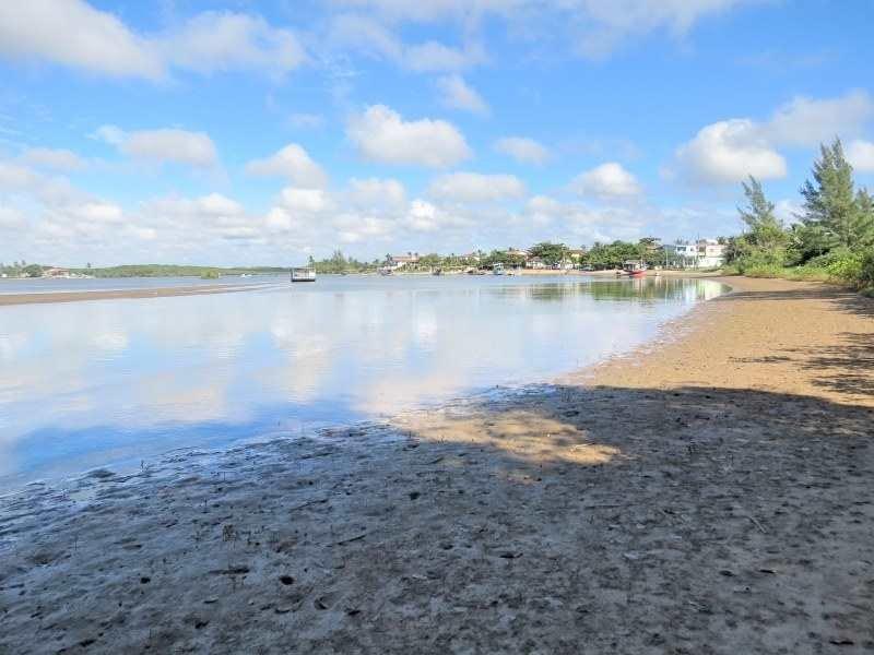 Barra Nova em São Mateus entre rio mar e natureza