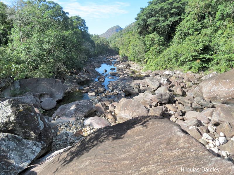 Descubra o Paraíso Escondido: Poços de Pedra Roxa em Ibitirama, Espírito Santo
