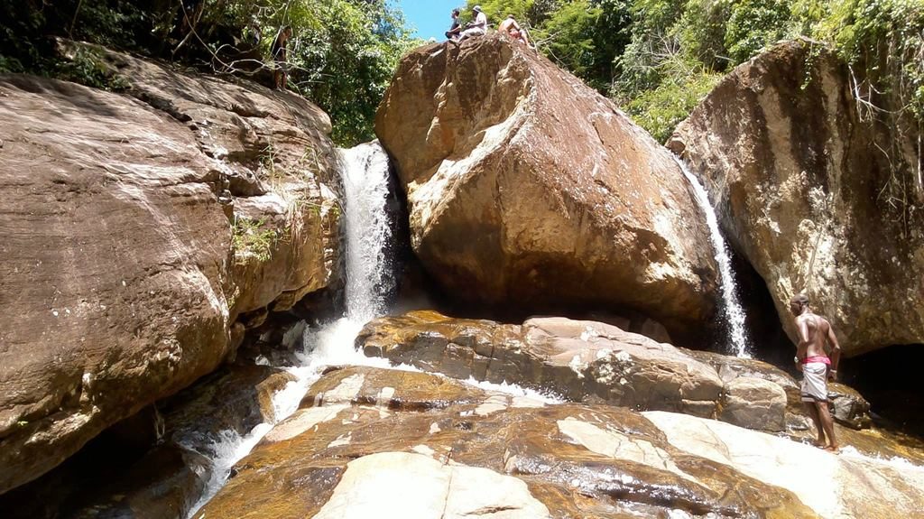Vale das Cachoeiras Viana ES 2