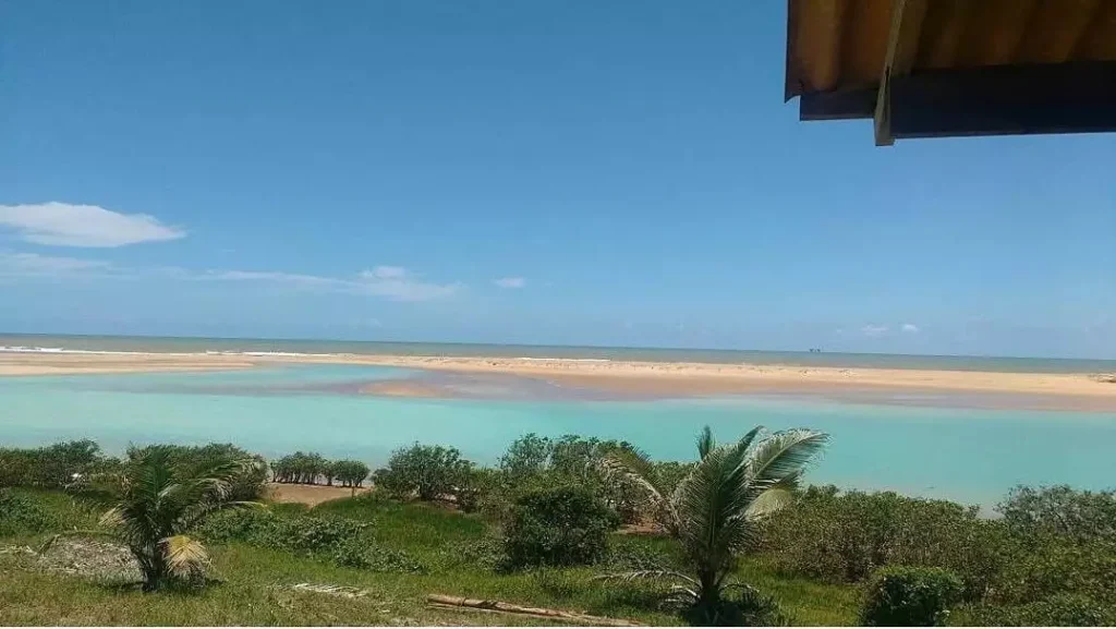 Praia de Urussuquara em São Mateus.