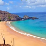 Baía do Sancho - qual é a praia mais bonita do Nordeste