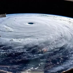 Tufão Trami, ciclone tropical,
