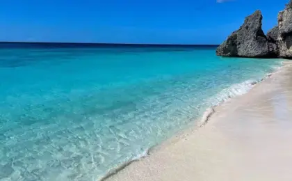 A Praia Cas Abao: Descubra a Beleza Natural do Caribe 8 Praia Cas Abao