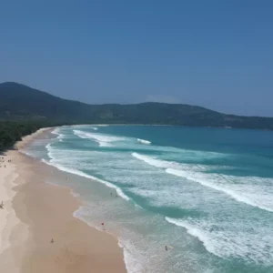Praia-Lopes-Mendes