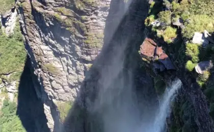 Cachoeira da Fumaça da Chapada Diamantina Contemple a Beleza Majestosa da 2ª Maior Queda d'Água do Brasil 9 Cachoeira da Fumaça da Chapada Diamantina