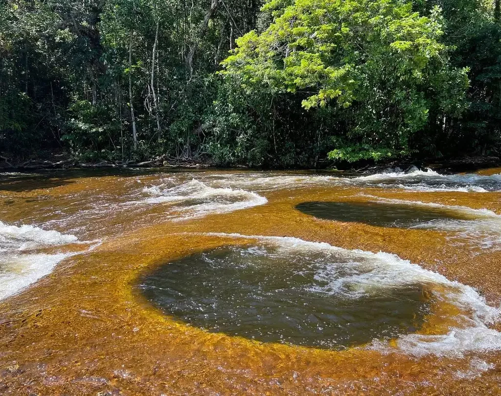 Cachoeira do Mutum em Presidente Figueiredo
