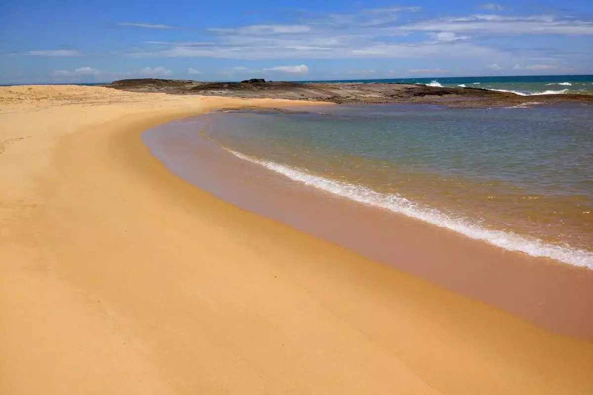 Beleza de paisagem em aracruz, praia santa marta em aracruz