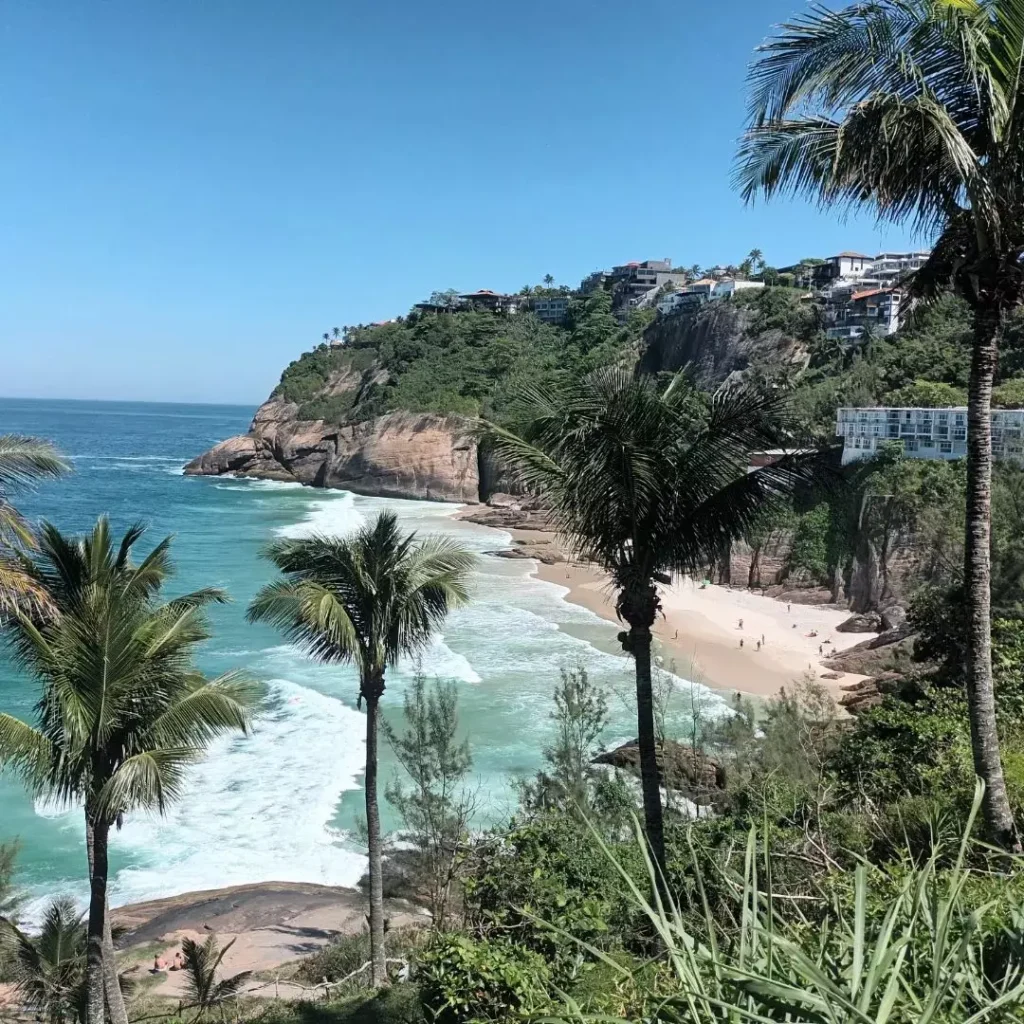 Praia da Joatinga: Um paraíso escondido no Rio de Janeiro