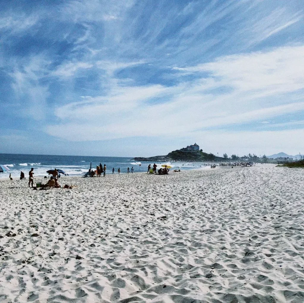 Praia de Itauna o paraiso do surf no Rio de Janeiro