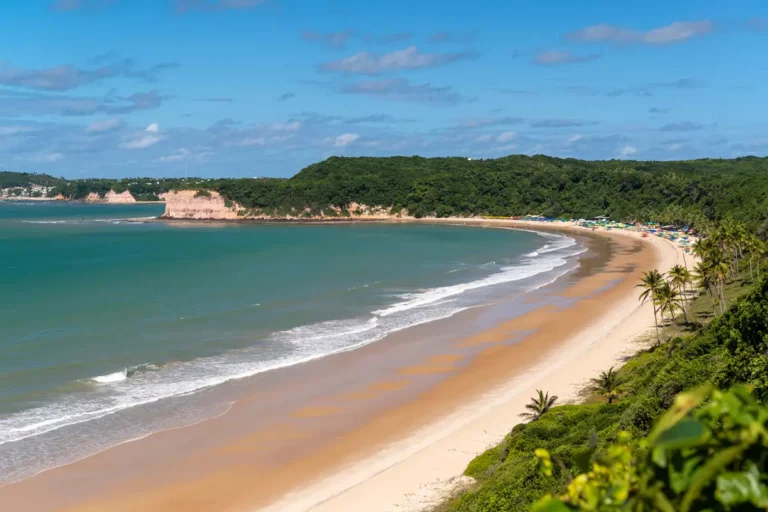 Viagens Nacionais Imperdíveis: 8 Destinos para Conhecer no Brasil