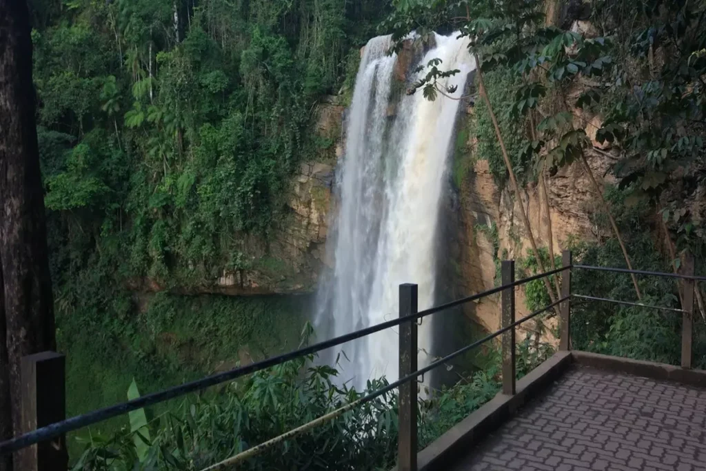 Cachoeira de Matilde em Alfredo Chaves, atrai turistas o ano todo.