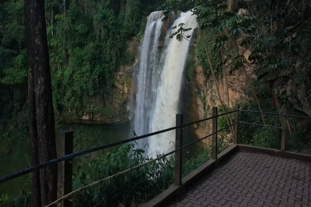 Cachoeira de Matilde em Alfredo Chaves, atrai turistas o ano todo.