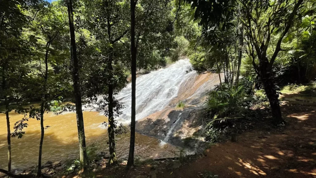 cachoeira do Bravin Guarapari 6