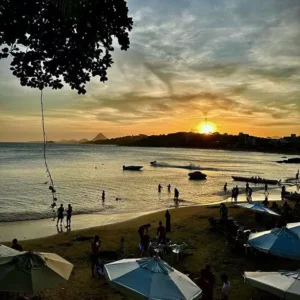 Praia da Costa Azul, situada em Iriri, Anchieta