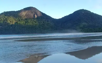 Praia de Dois Rios, Ilha Grande