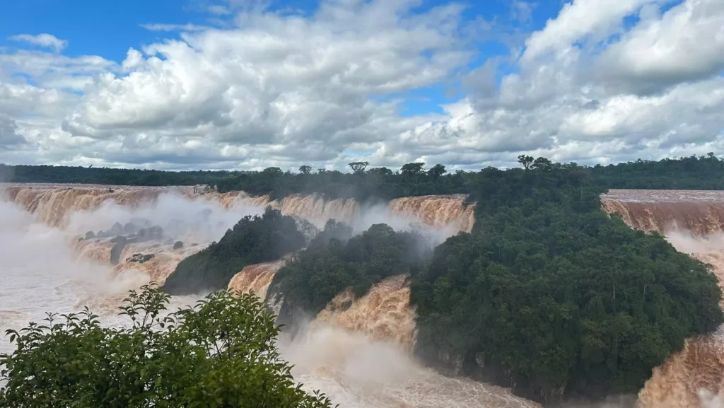vazao das Cataratas do Iguacu