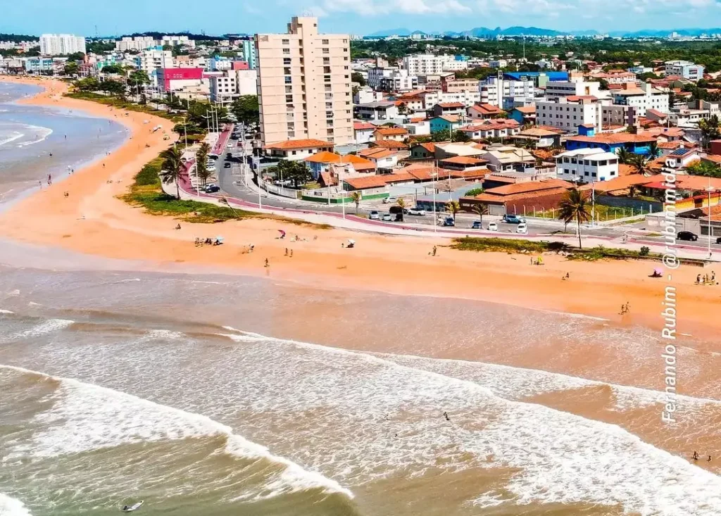 Conheça as 4 belas praias da Serra, no Espírito Santo