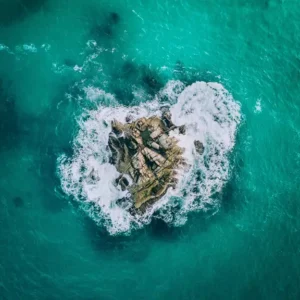 coração no meio das piscinas naturais de Maceió