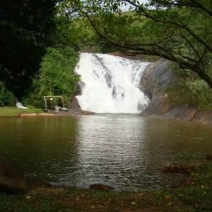 Cachoeira Rio do Meio