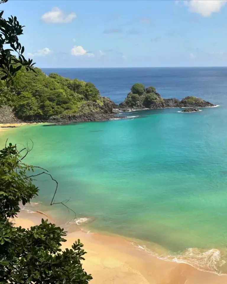 As 10 Melhores Praias do Brasil para Visitar em 2025