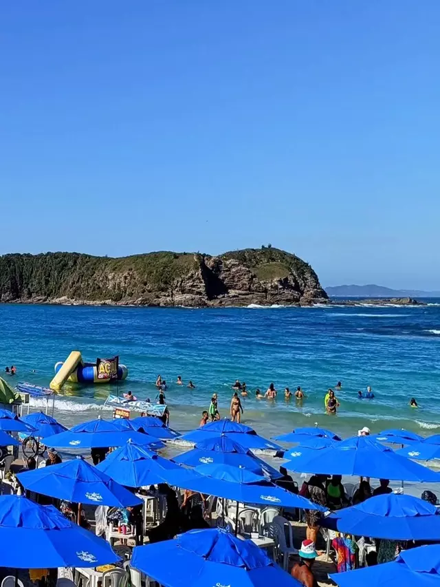 Praia das Conchas Um Refúgio de Paz no Coração do Rio de Janeiro (5)