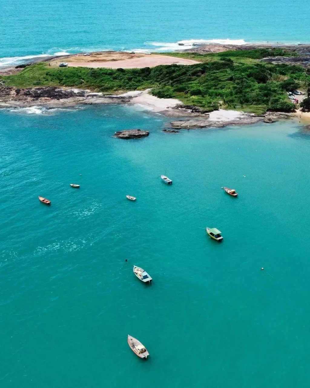 Praia de Graçaí:  Enseada Azul Um Paraíso em Guarapari