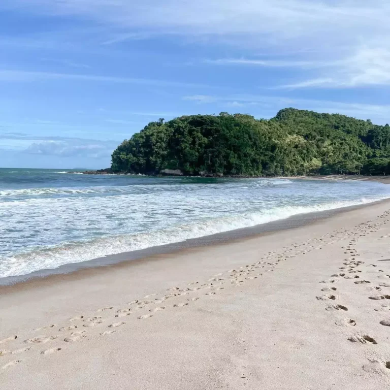 Praia do Prumirim