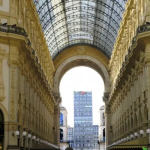 A Galeria Vittorio Emanuele II é um dos pontos turísticos de Milão que mais atrai visitantes / Foto: kateafter