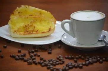 Tomar um delicioso café da manhã na Itália