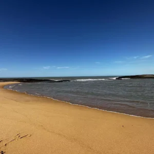 Praia de Tiquiçaba