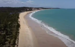 Praia do Rio da Barra em Trancoso no Sul da Bahia