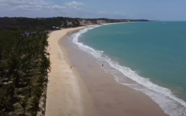 Praia do Rio da Barra em Trancoso no Sul da Bahia