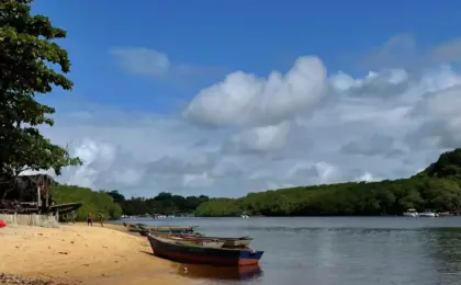 praia da barra em caraiva 1