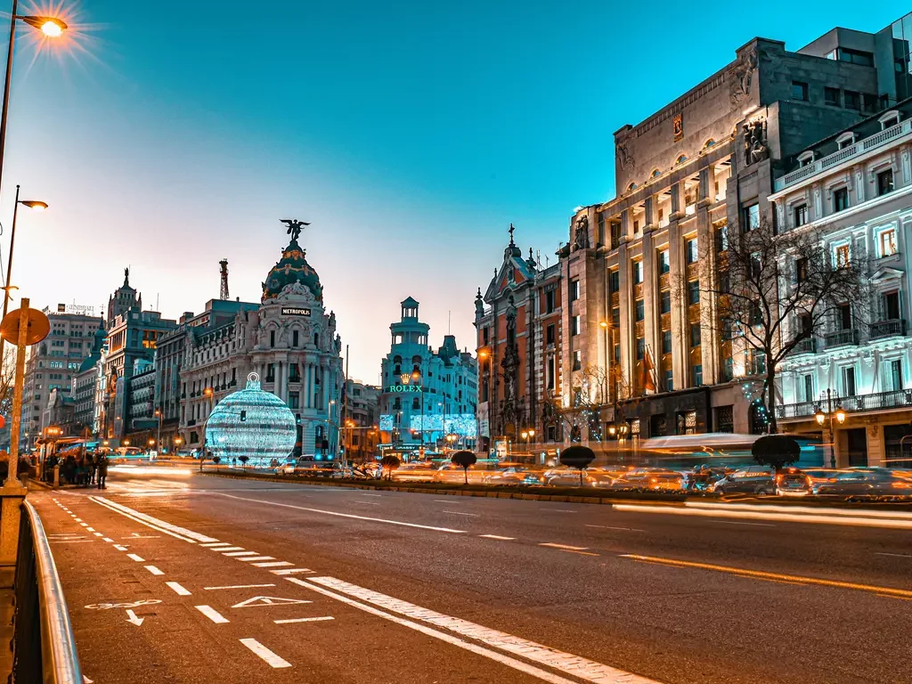 Madri Foto de Quique Olivar na Unsplash