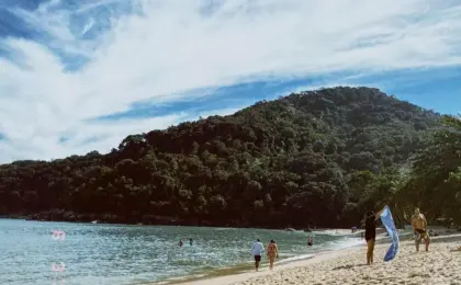 Praia Domingas Dias