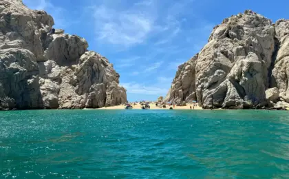 Lovers Beach em Cabo San Lucas: Como Chegar e Dicas 11 Lovers Beach em Cabo San Lucas Foto de Shahrzad Kosari na Unsplash