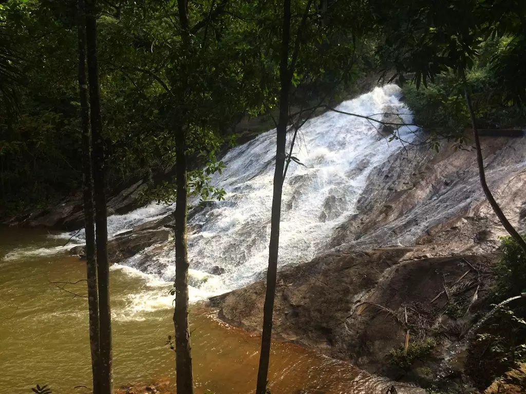 Cachoeira do Bravin Refúgio Perfeito em Guarapari