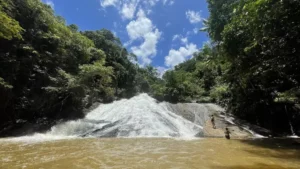 Cachoeira do Bravin Refúgio Perfeito em Guarapari