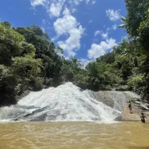 Cachoeira do Bravin Refúgio Perfeito em Guarapari