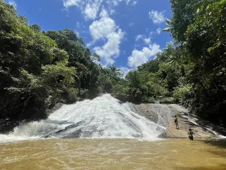 Cachoeira do Bravin Refúgio Perfeito em Guarapari