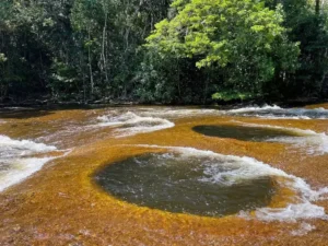 Cachoeira do Mutum em Presidente Figueiredo